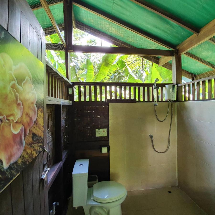 Отель Our Jungle House Khao Sok National Park Экстерьер фото