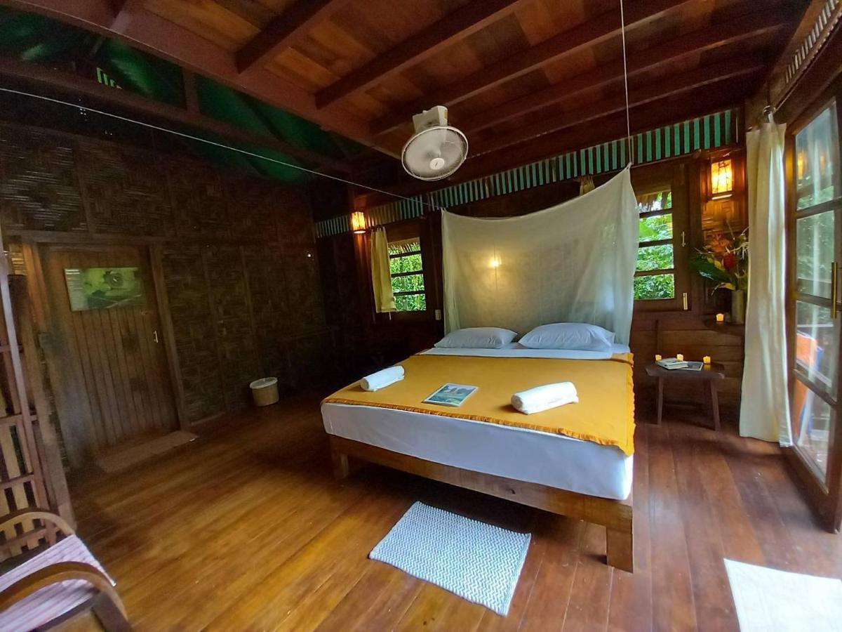 Отель Our Jungle House Khao Sok National Park Экстерьер фото