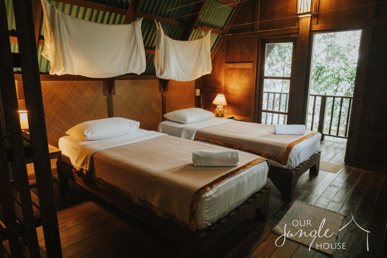 Отель Our Jungle House Khao Sok National Park Экстерьер фото