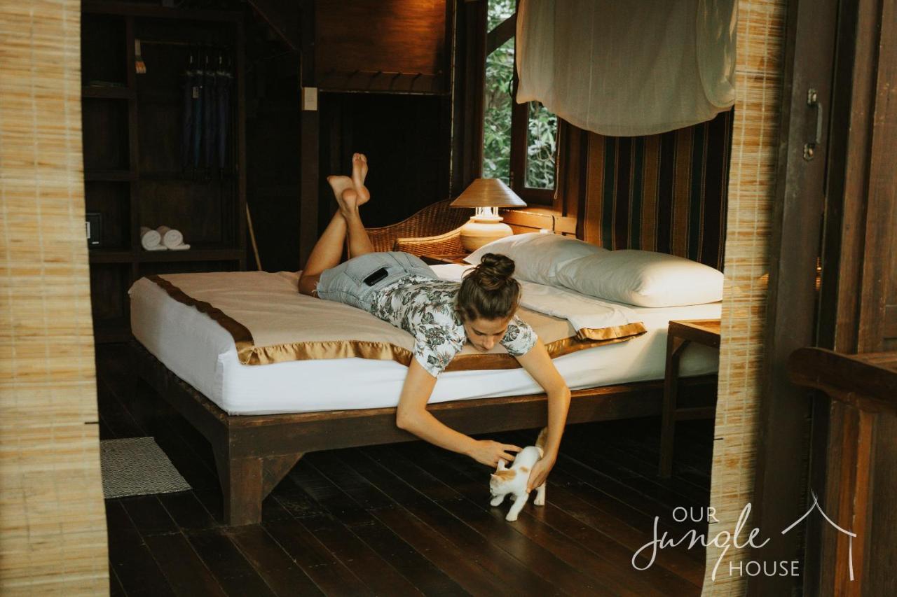 Отель Our Jungle House Khao Sok National Park Экстерьер фото