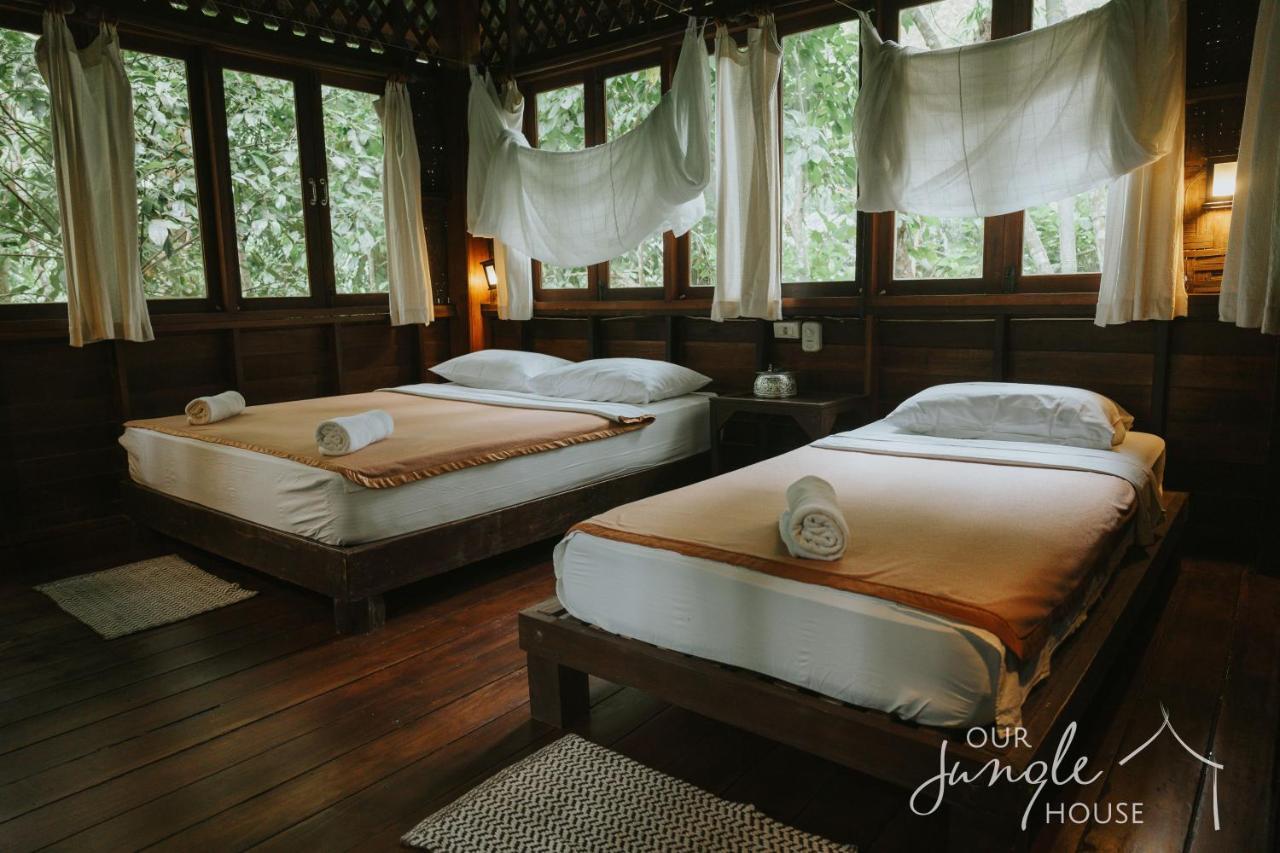 Отель Our Jungle House Khao Sok National Park Экстерьер фото