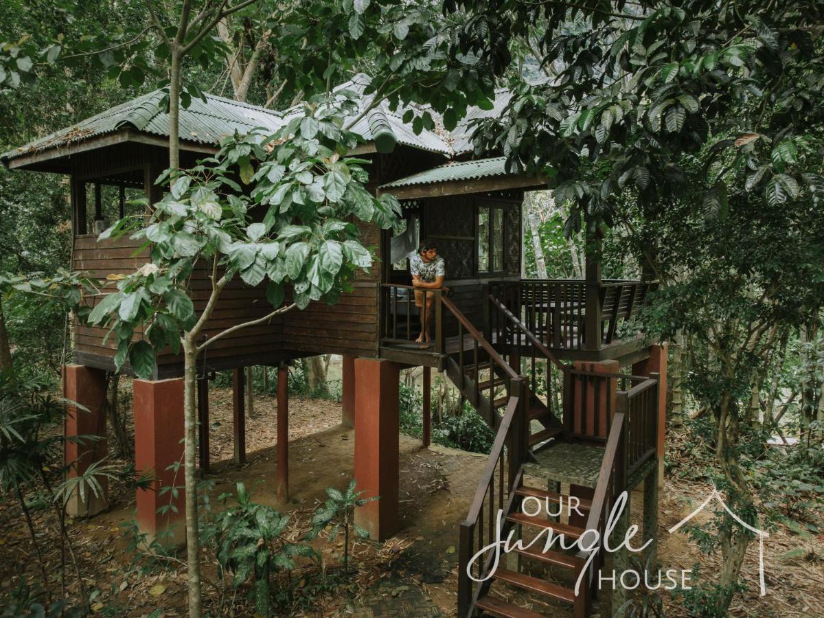 Отель Our Jungle House Khao Sok National Park Экстерьер фото